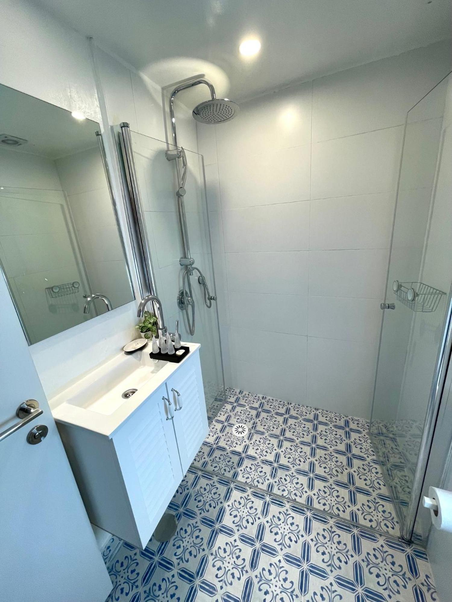 Apartamento 1000Nights Yassou Tel Aviv Exterior foto